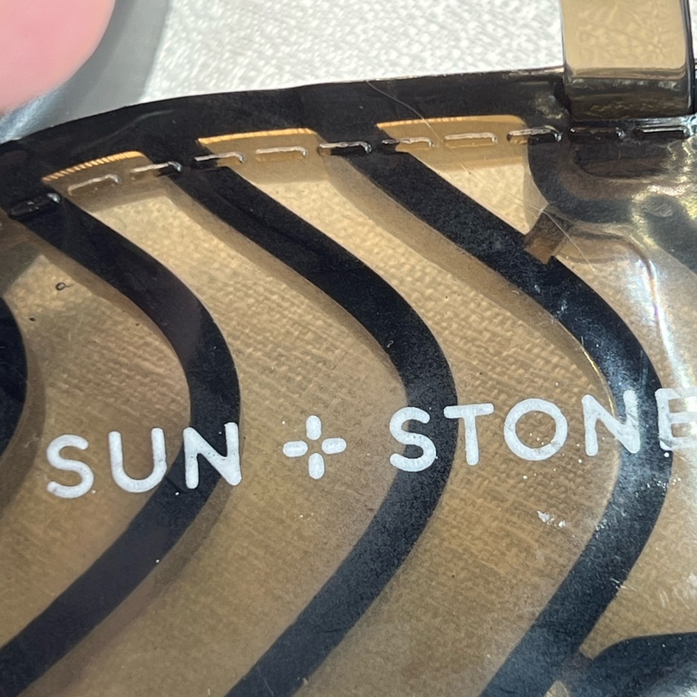 Sun & Stone, jelly thong sandals - Picture 4 of 4